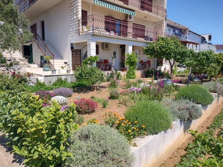 Apartments Tomas Trogir Exteriér fotografie