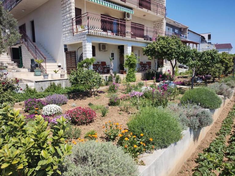 Apartments Tomas Trogir Exteriér fotografie
